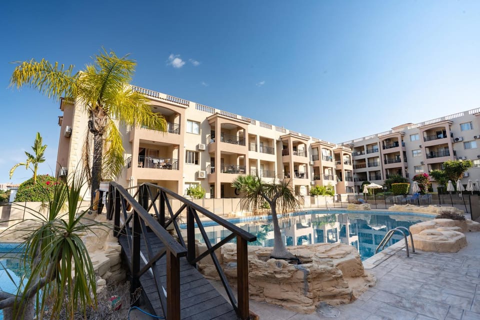 Pool view, Swimming pool, Swimming pool, sunbed