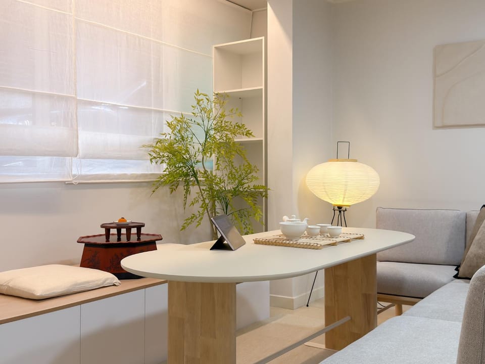 New Open, 5-min Walk from DDP, Modern Korean Vibe Apartment in Seoul