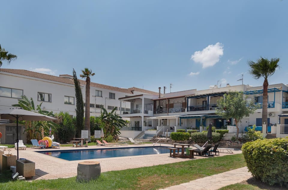 Garden view, Swimming pool