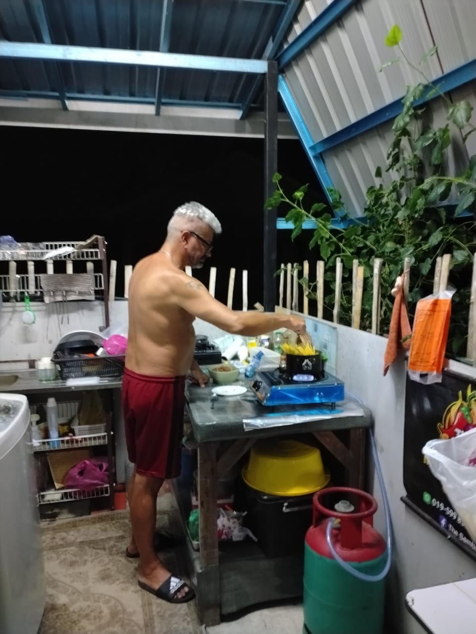 Kitchen or kitchenette