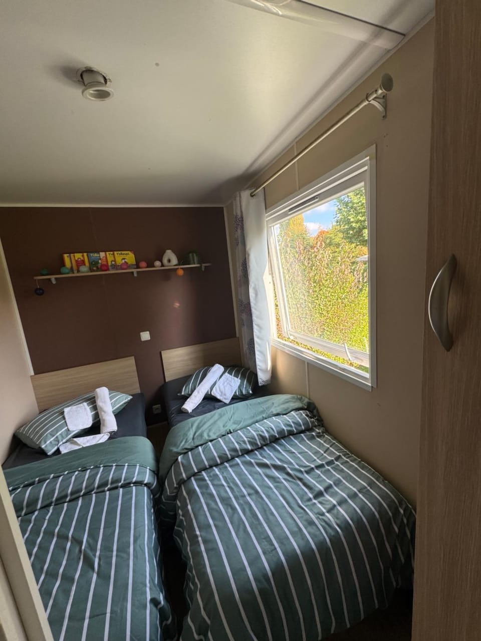 Mobilhome Évasion Fun Activités, détente et nature aux Fontaines Campground/ 
RV Resort in Île-de-France