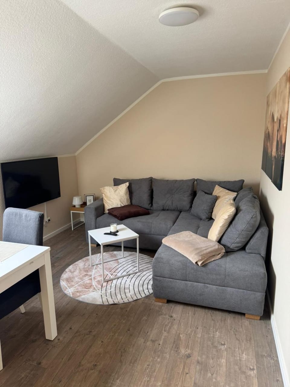 TV and multimedia, Living room, Seating area