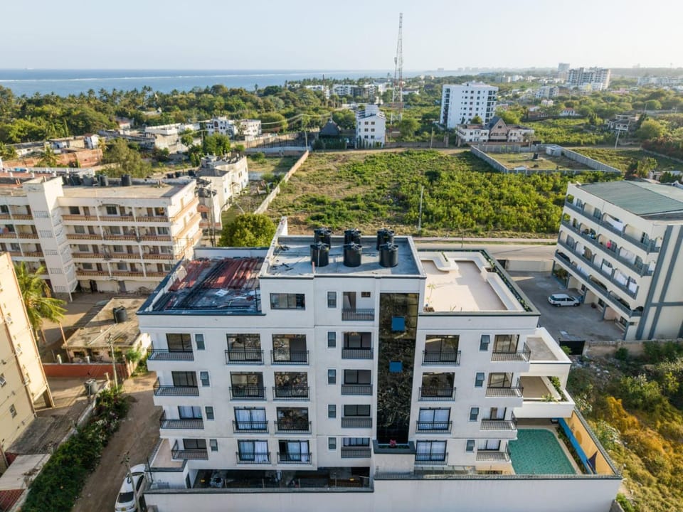 Property building, Neighbourhood, Sea view, Street view