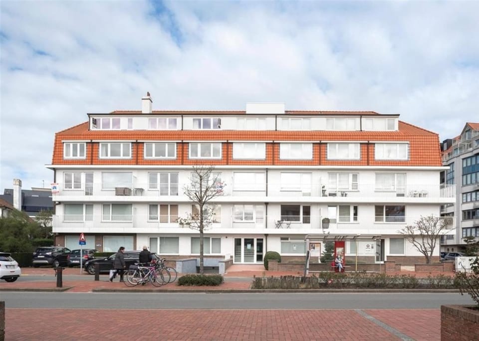 Ocean Suite 45 by BLOSS Apartment in Knokke-Heist