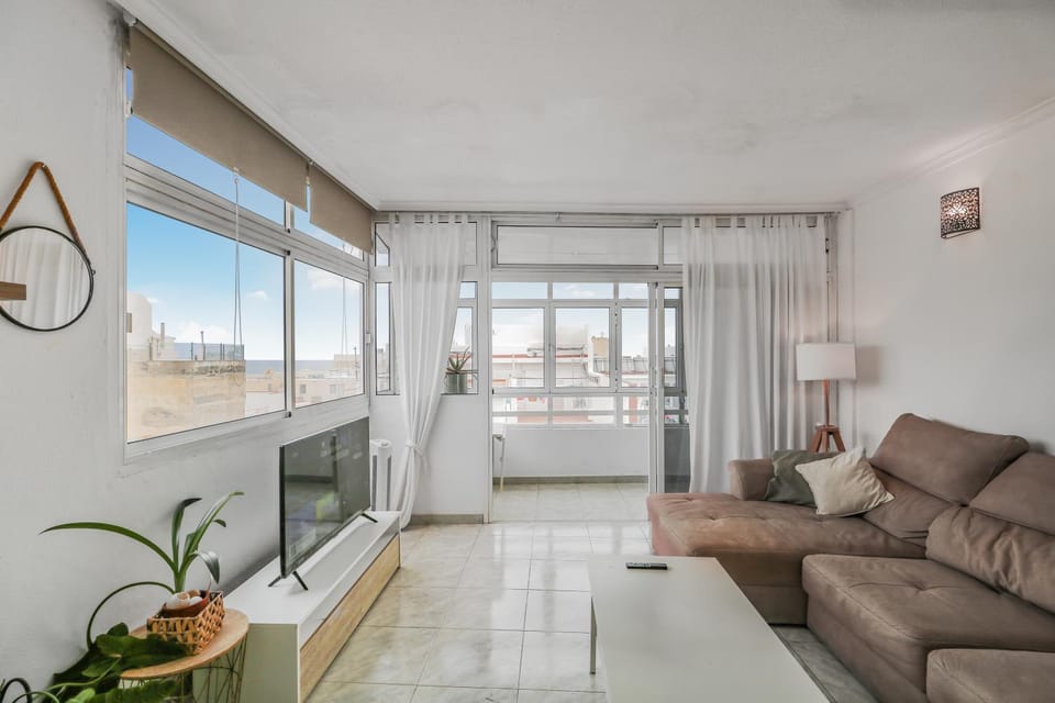Leo's House Las Canteras 1BR Apartment in Las Palmas de Gran Canaria