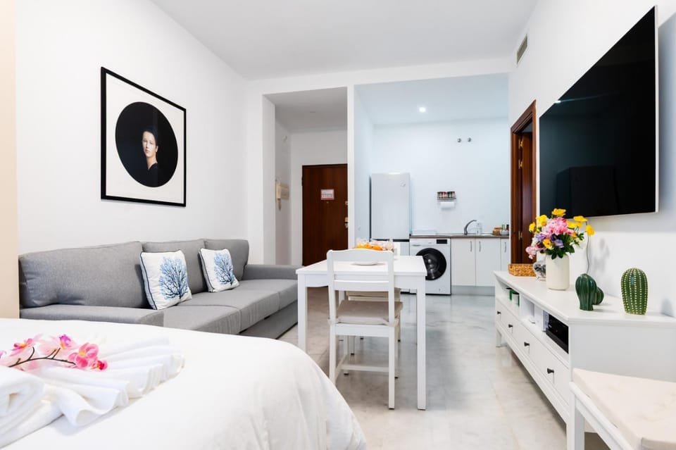 Apartamento Deluxe 2 Room Piscina Parking LuxSevilla Bormujos Apartment in Andalusia