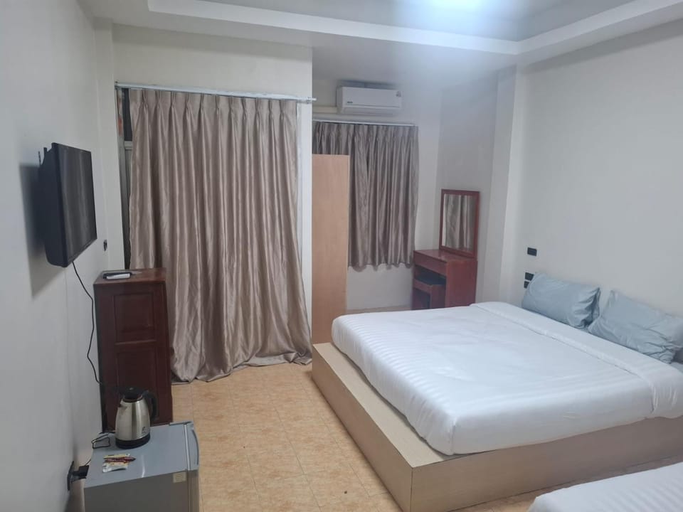Kami Guest House Patong Hotel in Patong