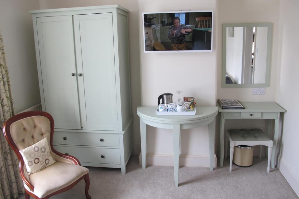 Holmleigh House Bed and Breakfast Bed and Breakfast in Seaton