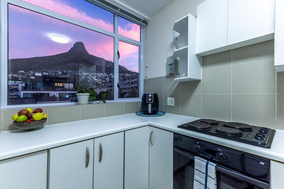 Natural landscape, Kitchen or kitchenette, Mountain view, dishwasher, stove