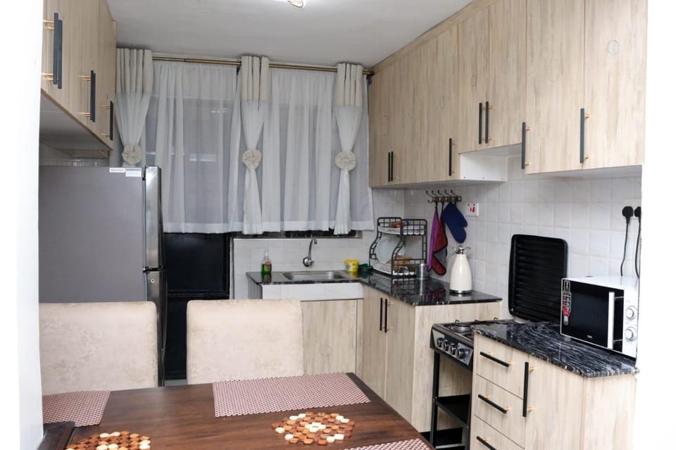 Kim's Executive Three bedroom apartment with outdoor, Nakuru CBD House in Kenya