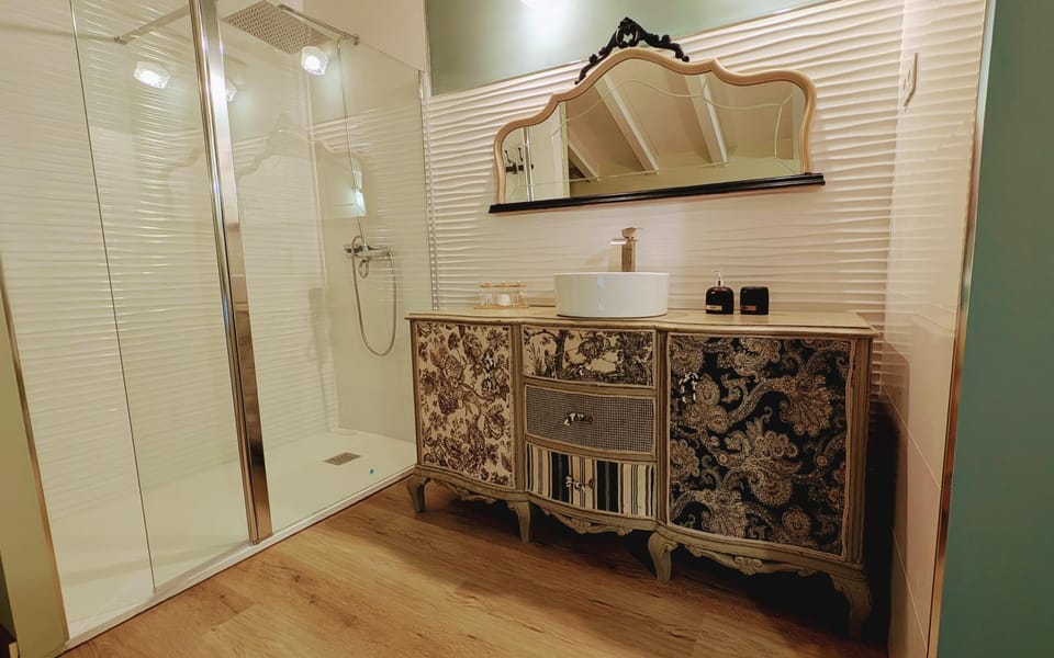 Shower, Bathroom