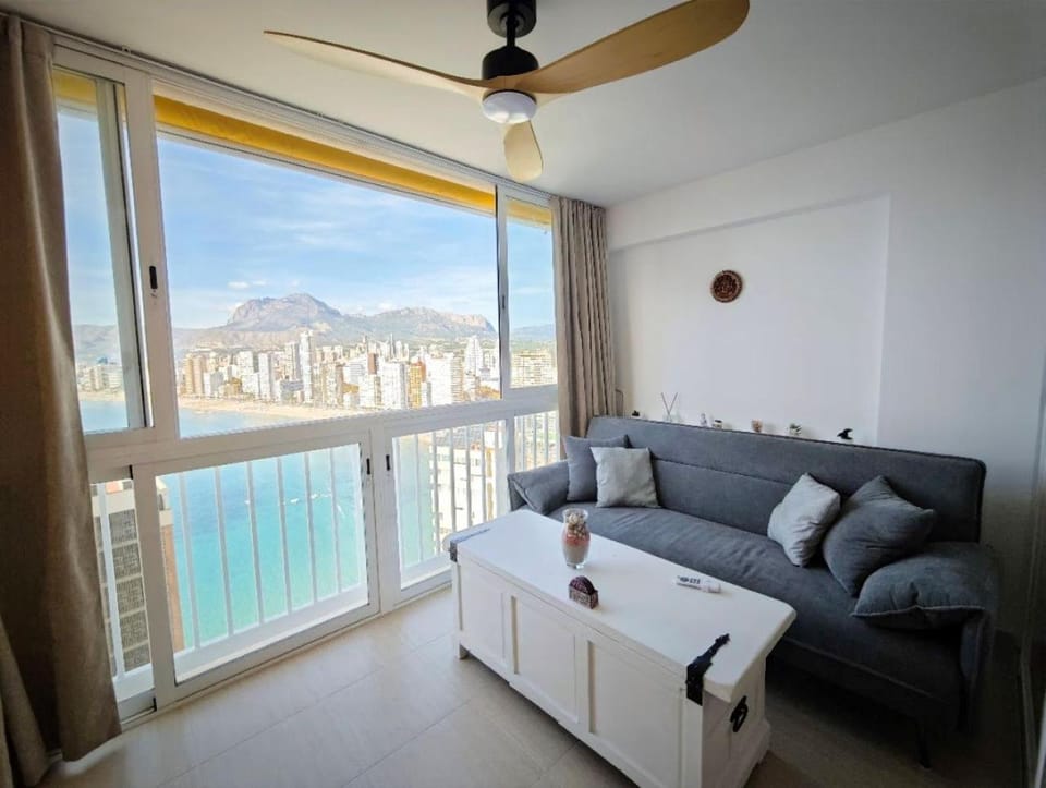 View (from property/room), Mountain view, Sea view