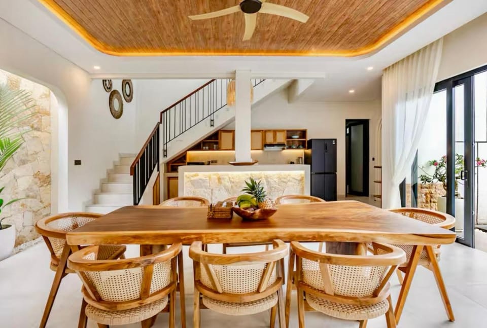 Kitchen or kitchenette, Living room, Dining area