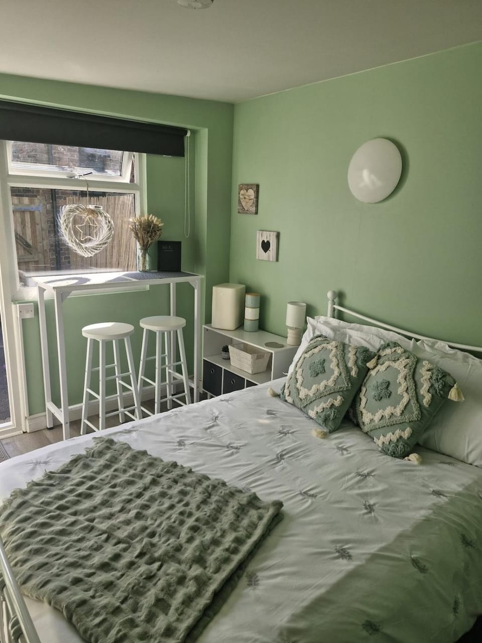 'Little Star' accommodation Apartment in Wealden District