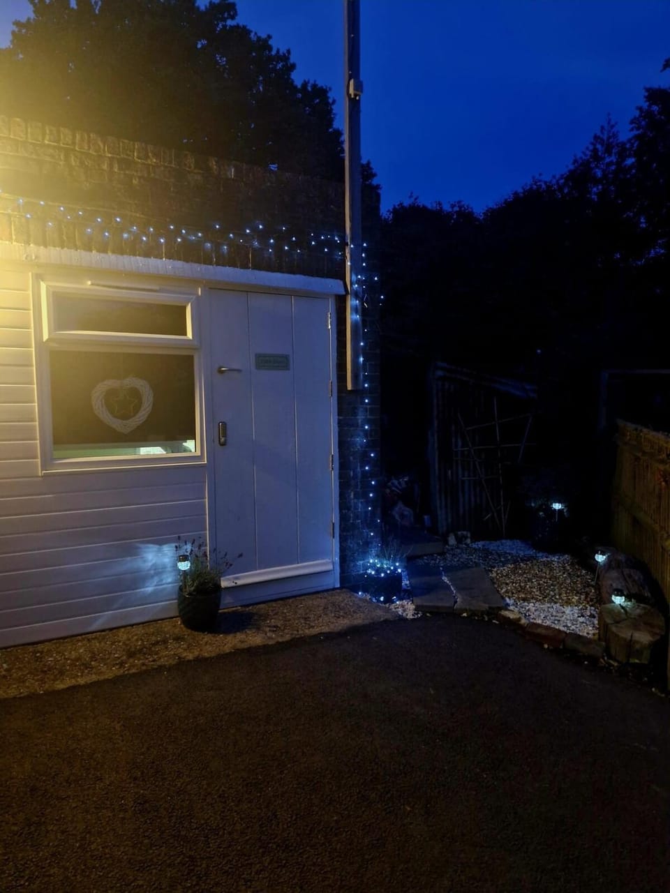 'Little Star' accommodation Apartment in Wealden District