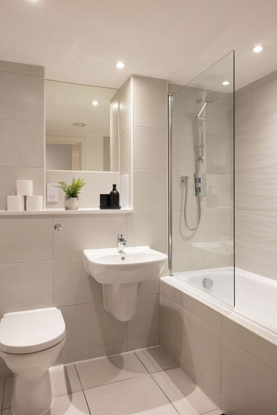 Shower, Toilet, Bathroom, Bath, towels