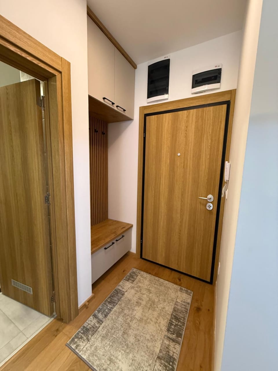 Photo of the whole room, wardrobe