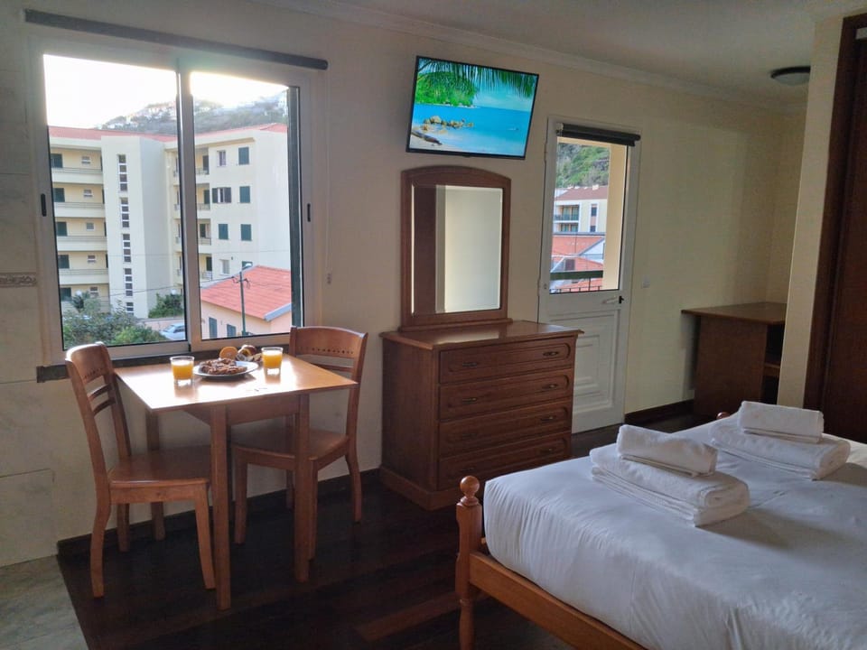 Ribeira Brava Studios - P Apartment in Madeira District