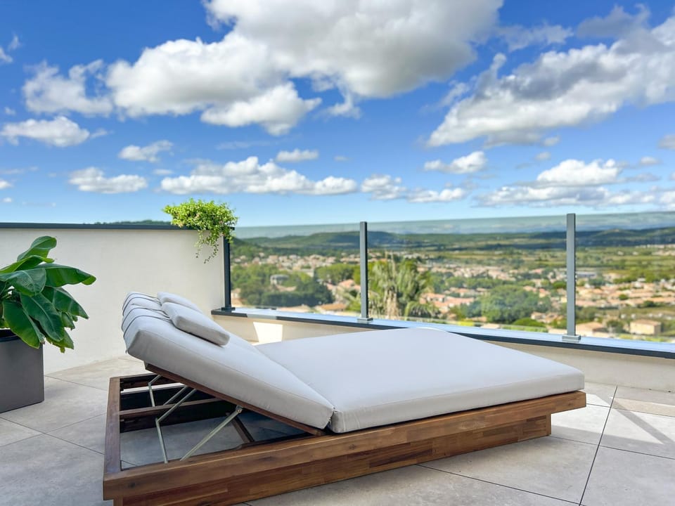 L'Eden Bleu a Langlade Bed and Breakfast in Nimes