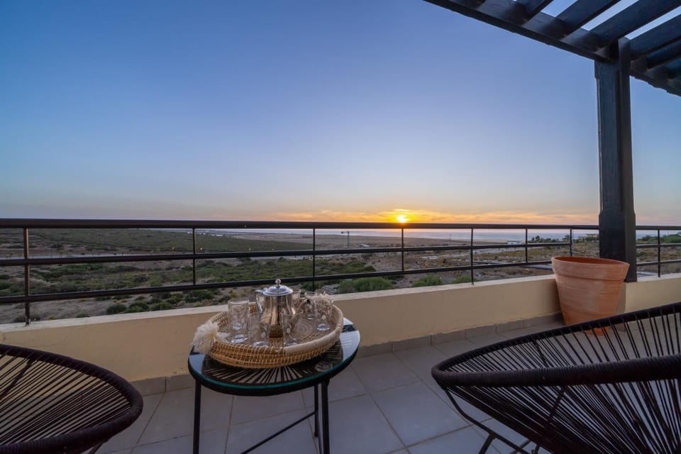 Natural landscape, View (from property/room), Balcony/Terrace, Sea view, Sunset