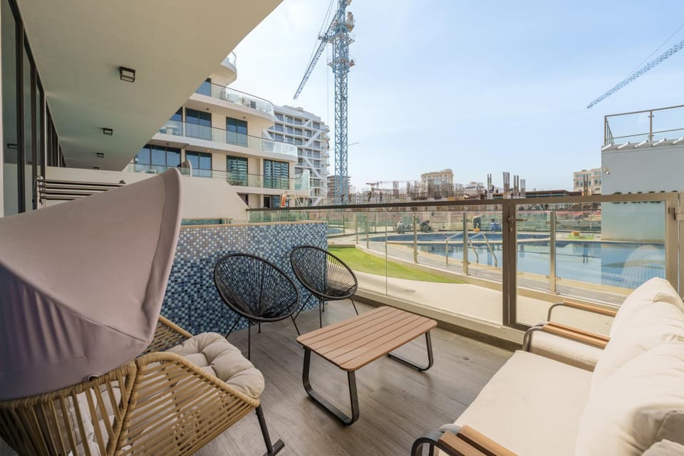 Balcony/Terrace, Balcony/Terrace