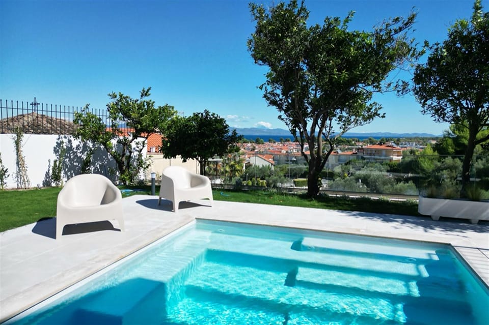 Day, Natural landscape, Pool view, Sea view, Swimming pool