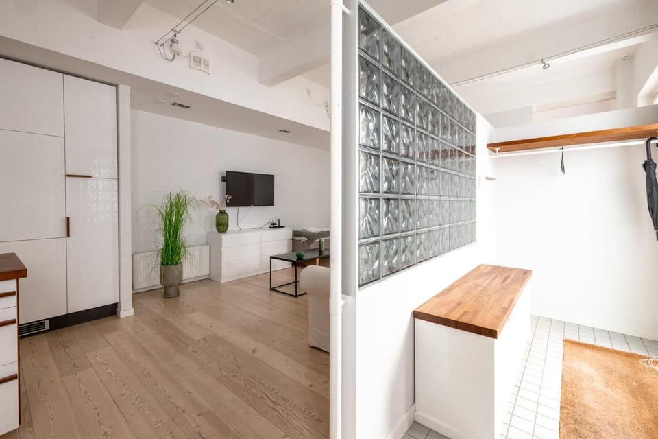TV and multimedia, Kitchen or kitchenette