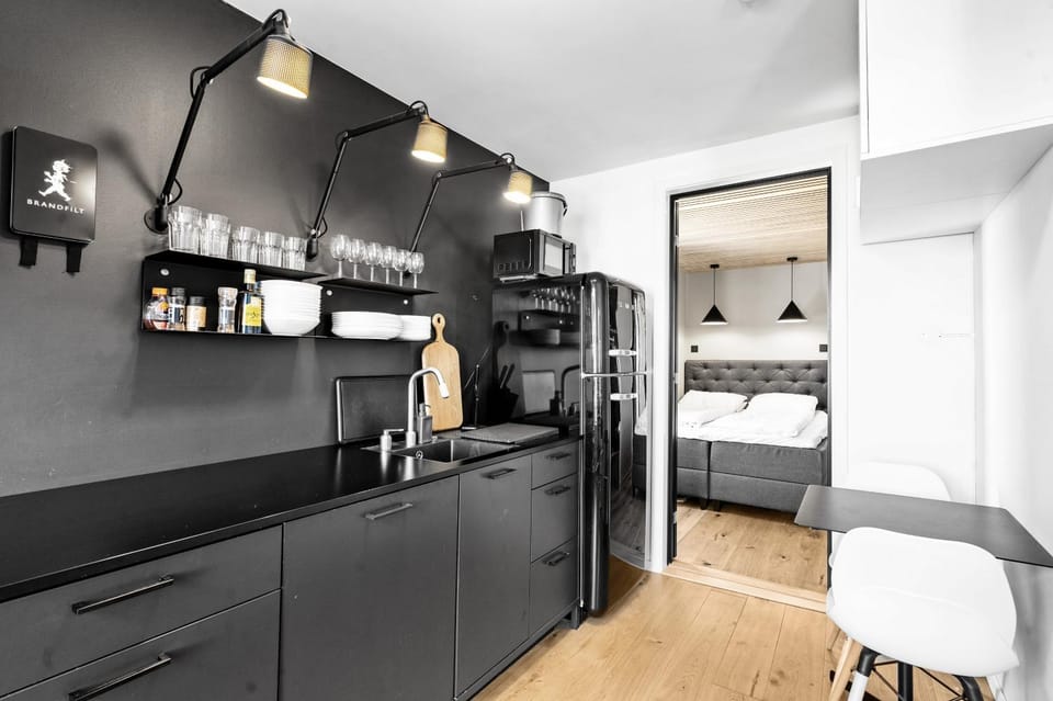 Kitchen or kitchenette