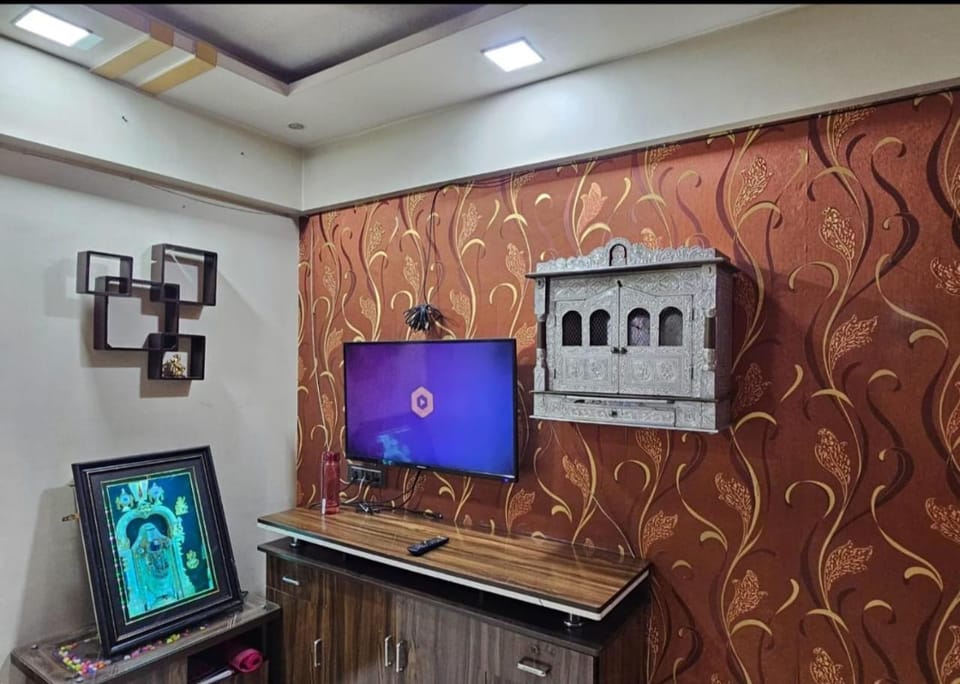 Homely Private Room Thane West Male Only Apartment in Thane