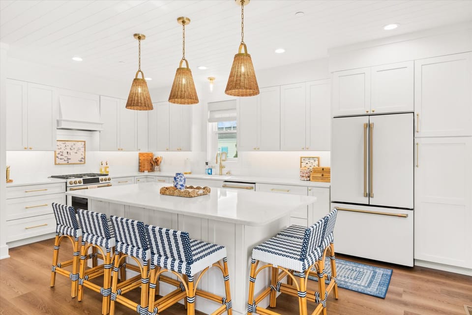 Upscale Montego Bay Getaway Community Pools House in Ocean City