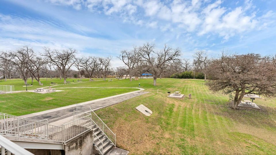 River Daze on the Guadalupe River House in New Braunfels