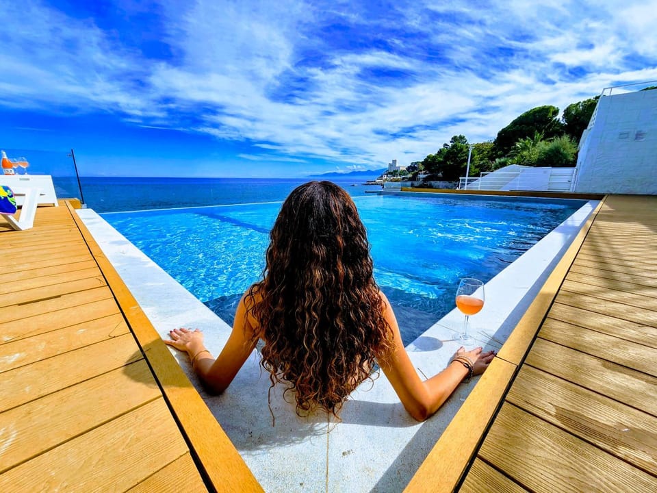 Nearby landmark, Day, People, Natural landscape, Guests, Mountain view, Pool view, Sea view, Swimming pool, group of guests