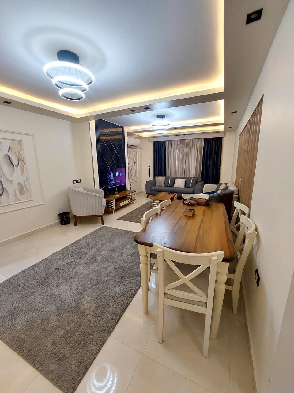 Living room, Seating area, Dining area