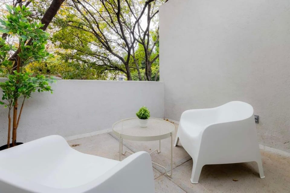 Capitalia Nuevo Polanco Retreat with Gym Apartment in Mexico City