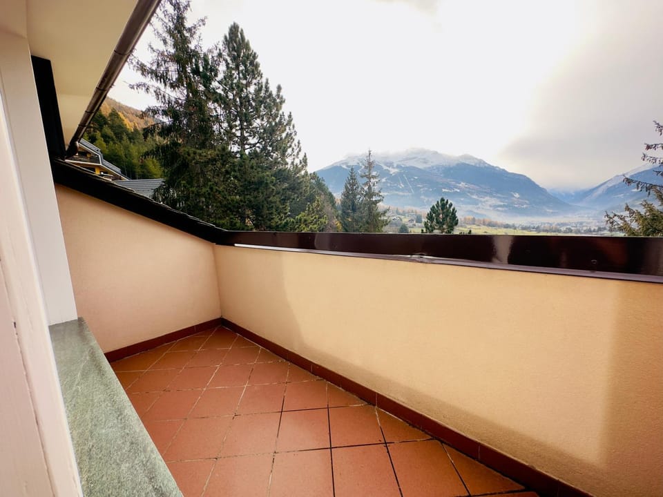 Day, Natural landscape, View (from property/room), Balcony/Terrace, Mountain view