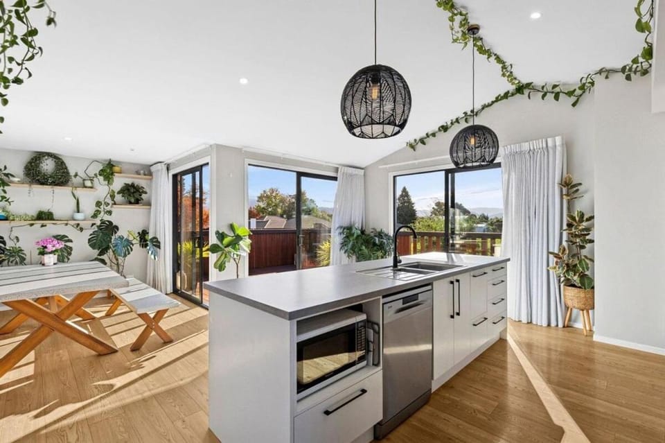 Great Taste on Courtney Villa in Tasman District, Tasman, New Zealand