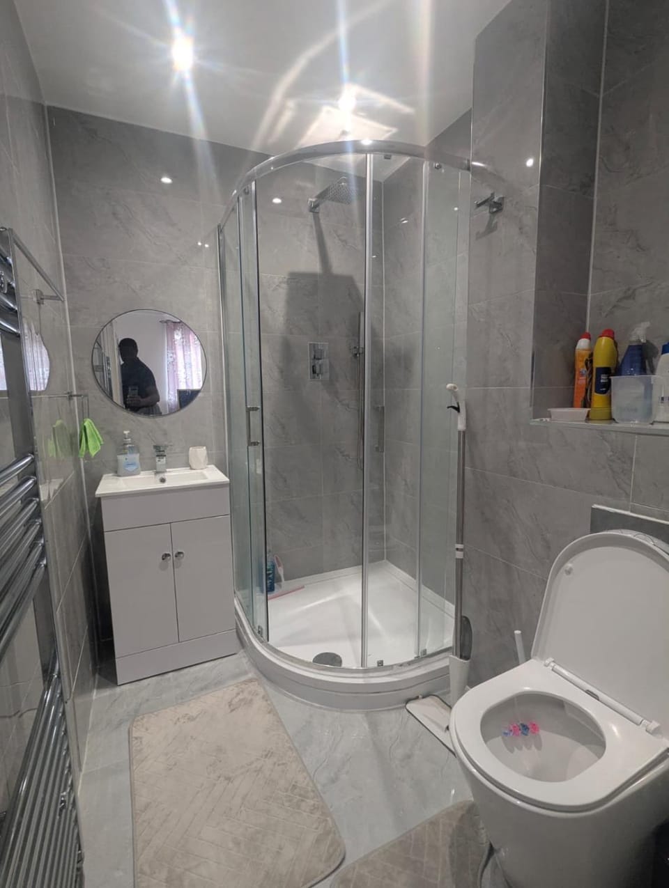 Shower, Toilet, Bath