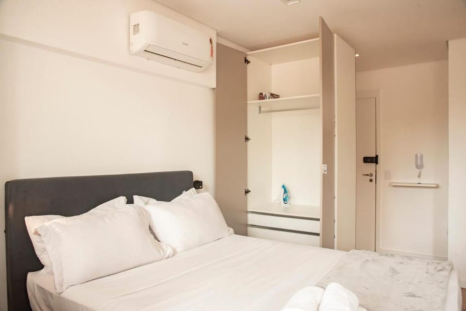 Comfortable Studio Vila Mariana Cetrus, OMNI, CASV Apartment in Sao Paulo City