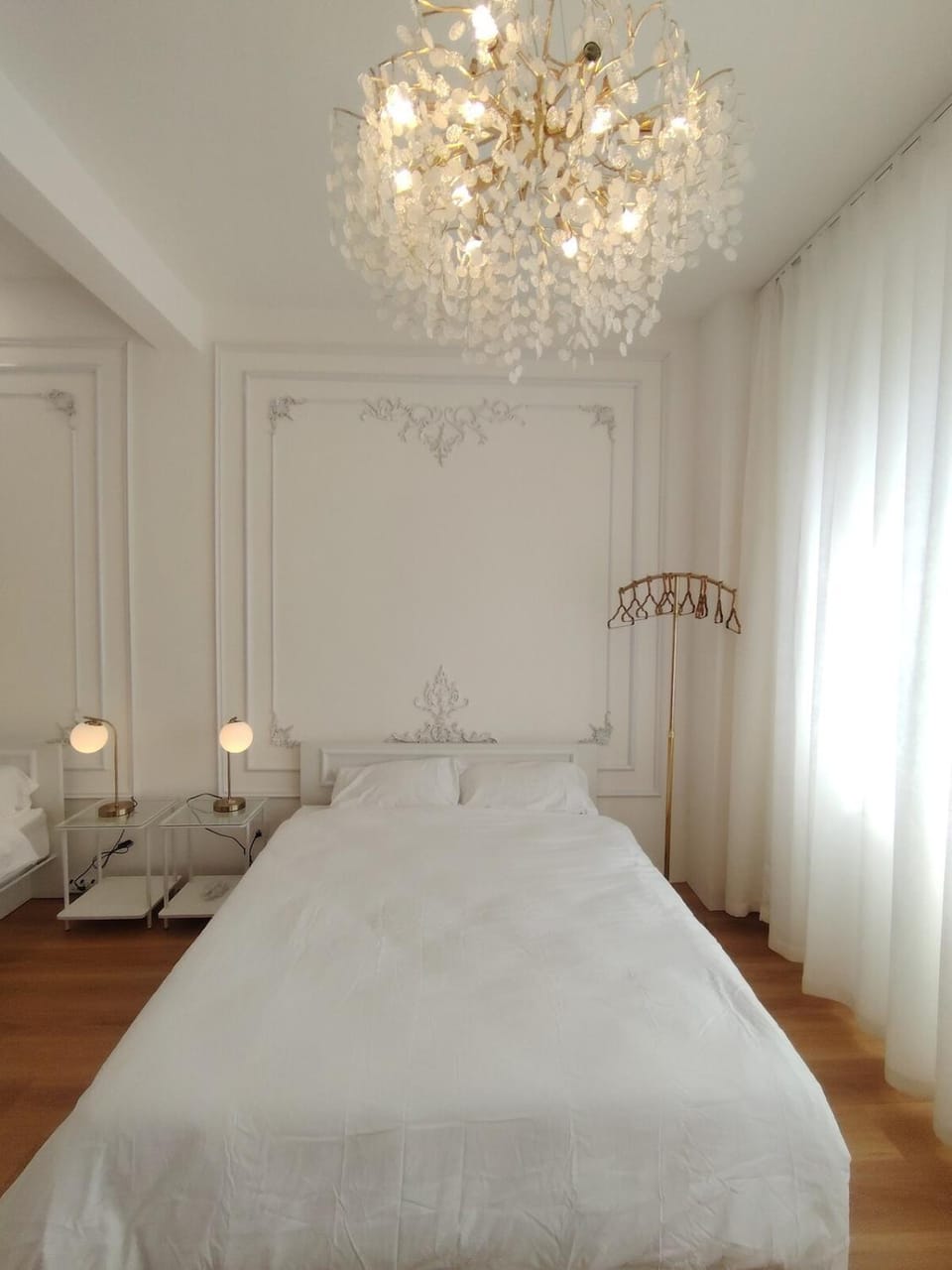 Executive White Houze House in Penang