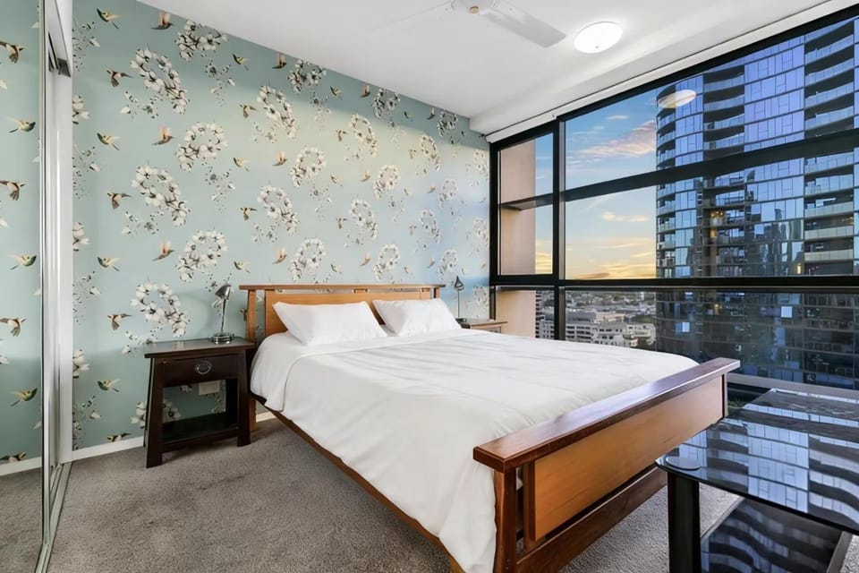 Stylish 2BR Apartment in SODA City Views Parking Apartment in Brisbane City