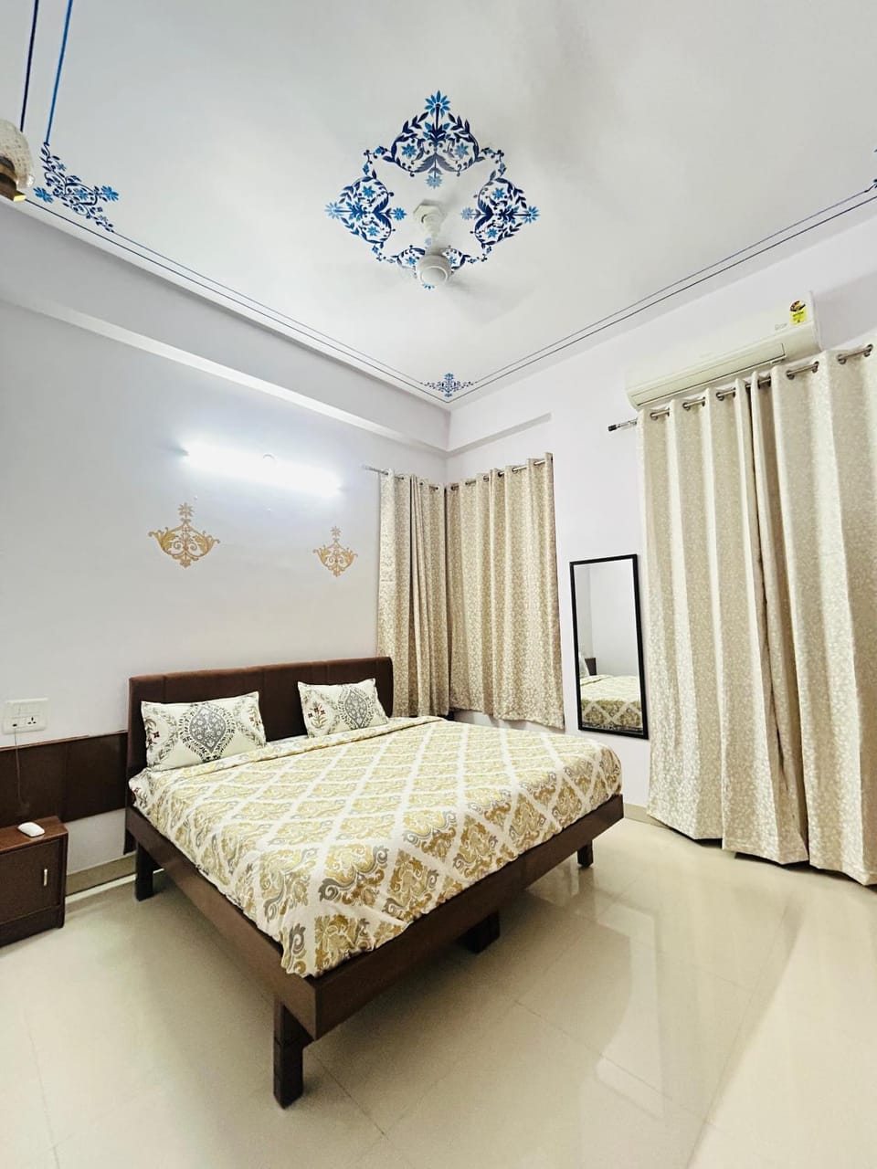 Hotel Lake Vista Stays Hotel in Udaipur