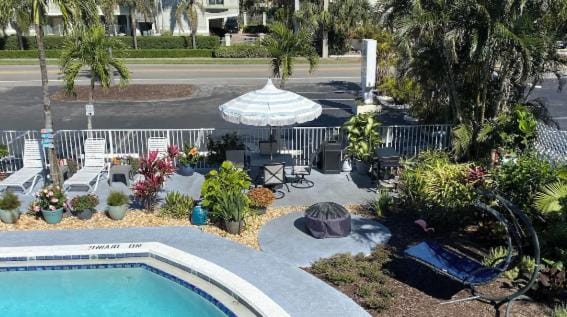 Honu Cove Hotel Motel in Deerfield Beach