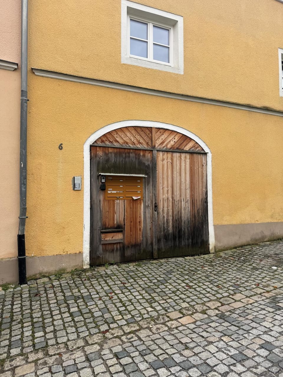 Property building, Facade/entrance