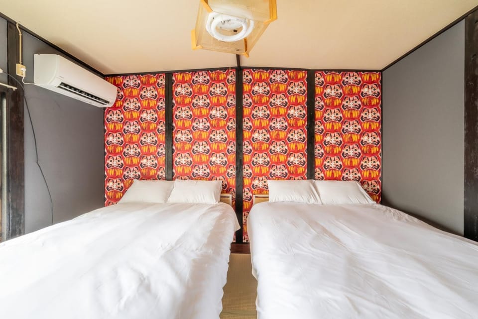 Bed, Bedroom, air conditioner