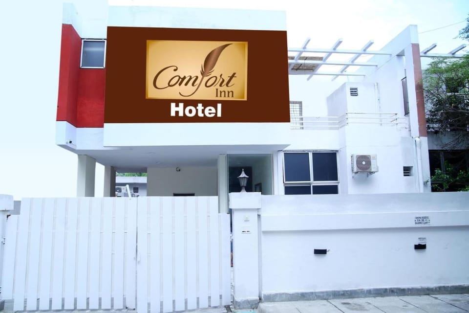 comfort in hotel Hotel in Lahore
