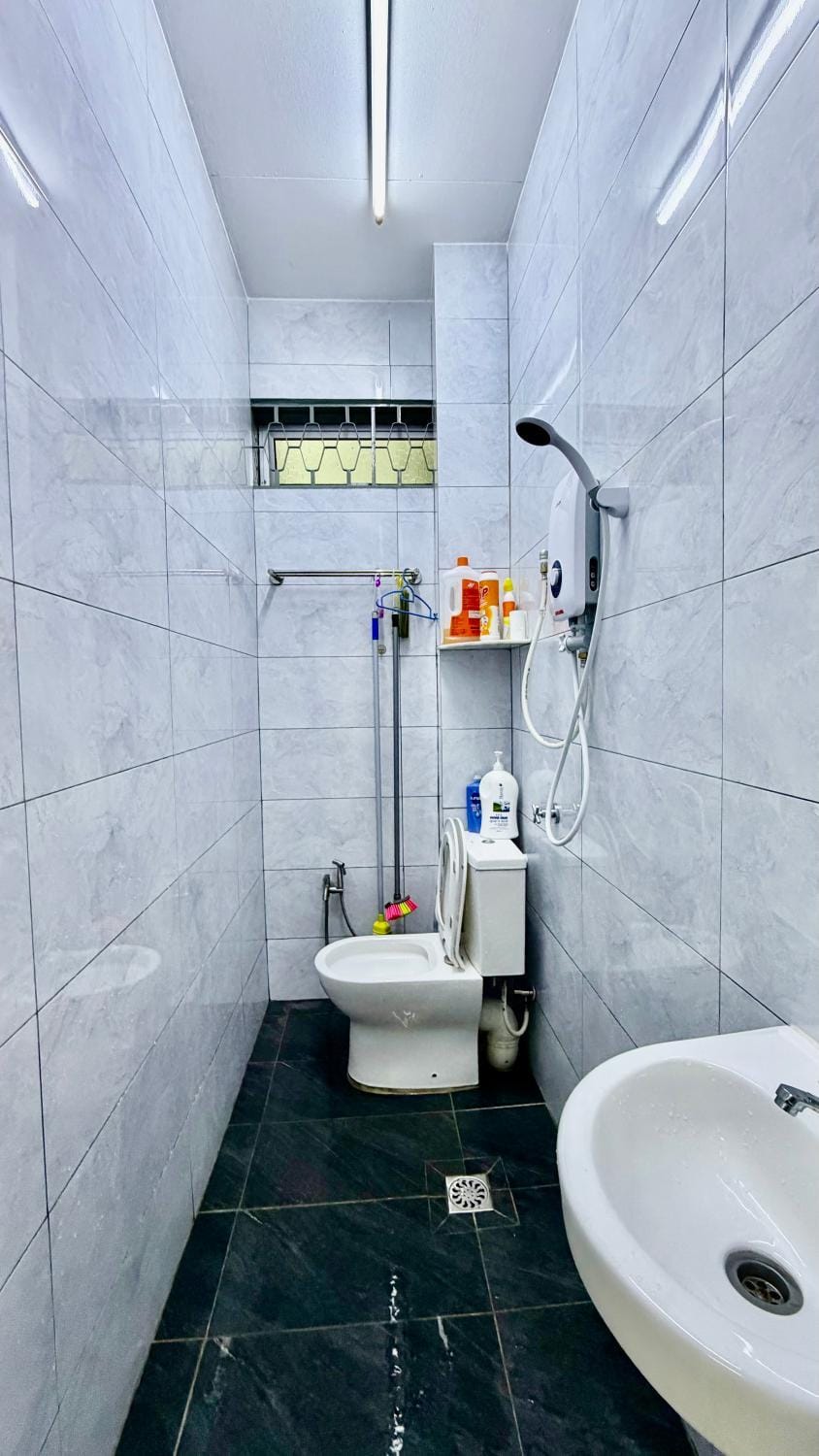 Taman Inderawasih, Perai 3 Bedrooms Single Storey Terrace ,12mins to Penang Bridge , 5mins to Sunway Carnival Mall House in Penang