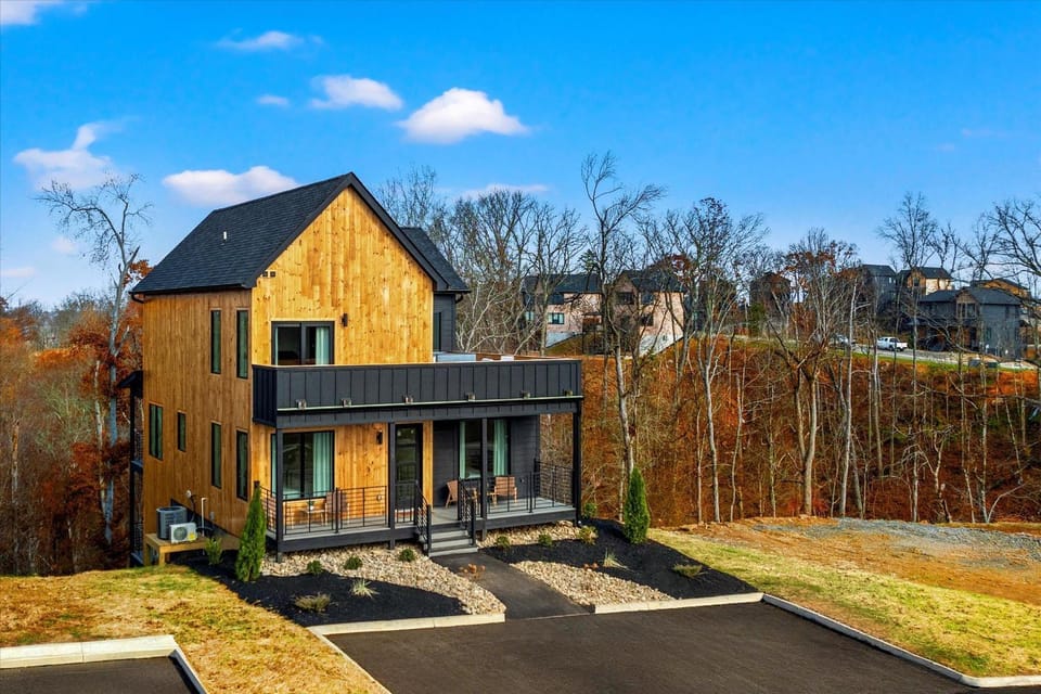 Splashing Views House in Sevierville