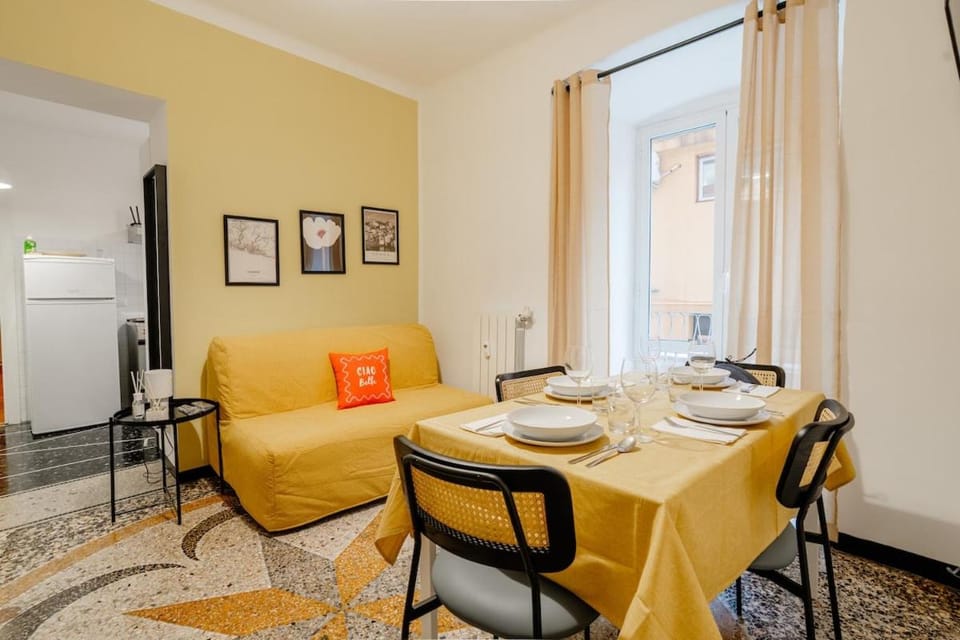 2-minute walk to the center -2 rooms in Carignano Apartment in Genoa