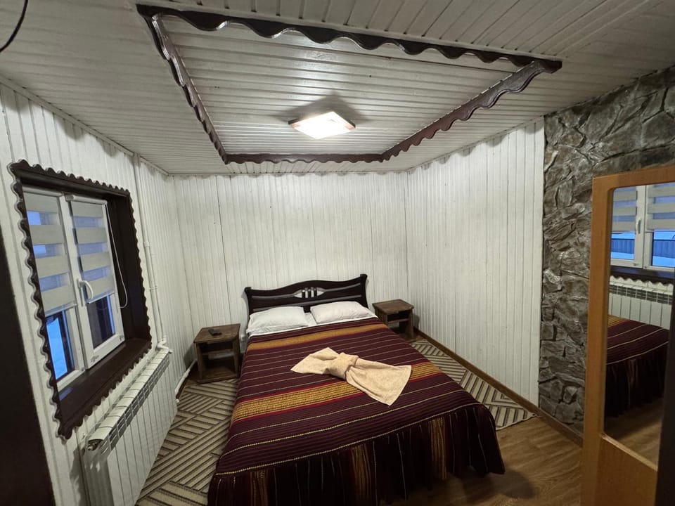 Котедж Лісова тиша Nature lodge in Ukraine