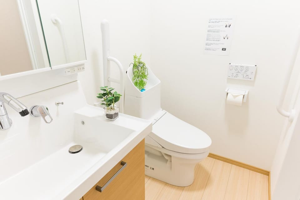 Toilet, Bathroom